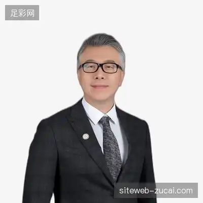 邱凡